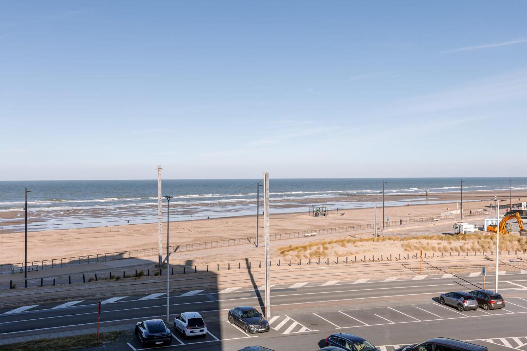 Huswell - Spacious & Modern Sea View Apartment With Garage Ostenda Zewnętrze zdjęcie